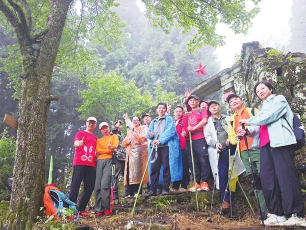 翻乐股 吉安武功山徐霞客游线深受户外旅行游客青睐